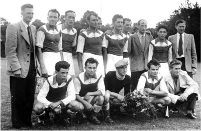 Bild 9 Mannschaftsfoto 1954