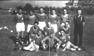 Bild 4 Mannschaftsfoto 1945 (2)